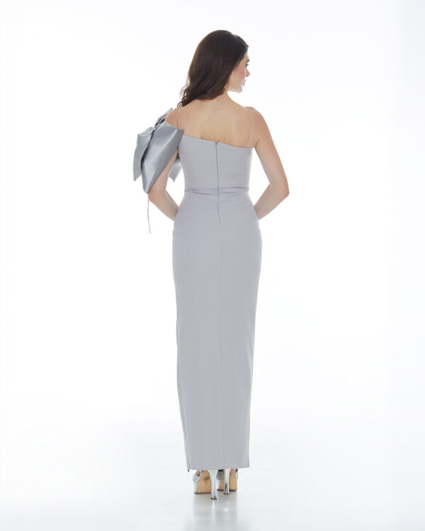 Μάξι φόρεμα σε ίσια γραμμή