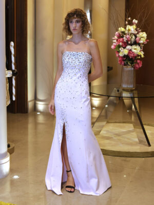 Μάξι φόρεμα σε ίσια γραμμή