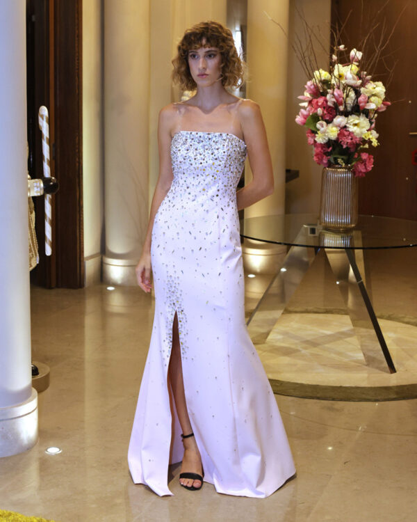 Μάξι φόρεμα σε ίσια γραμμή