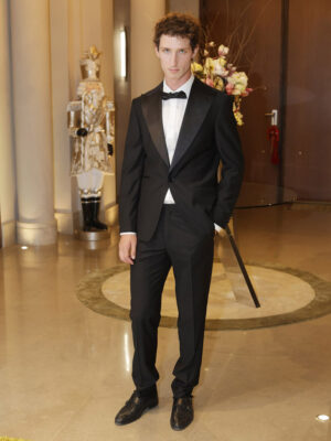 Βραδυνό κουστούμι